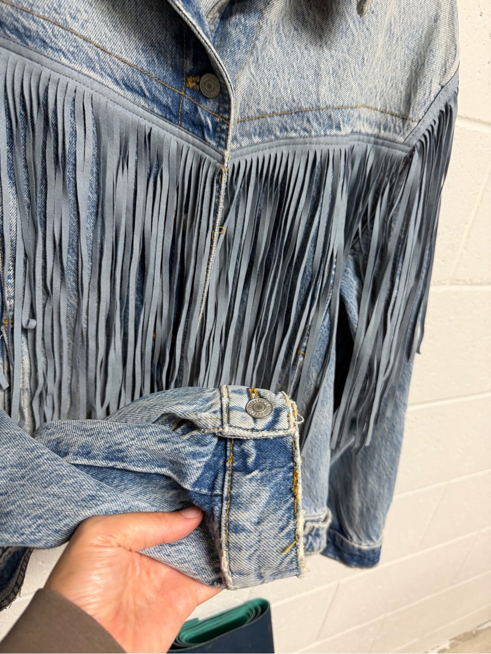 Free People We The Free After Hours Fringe Western Denim Jacket Medium Cowgirl - Picture 4 of 9